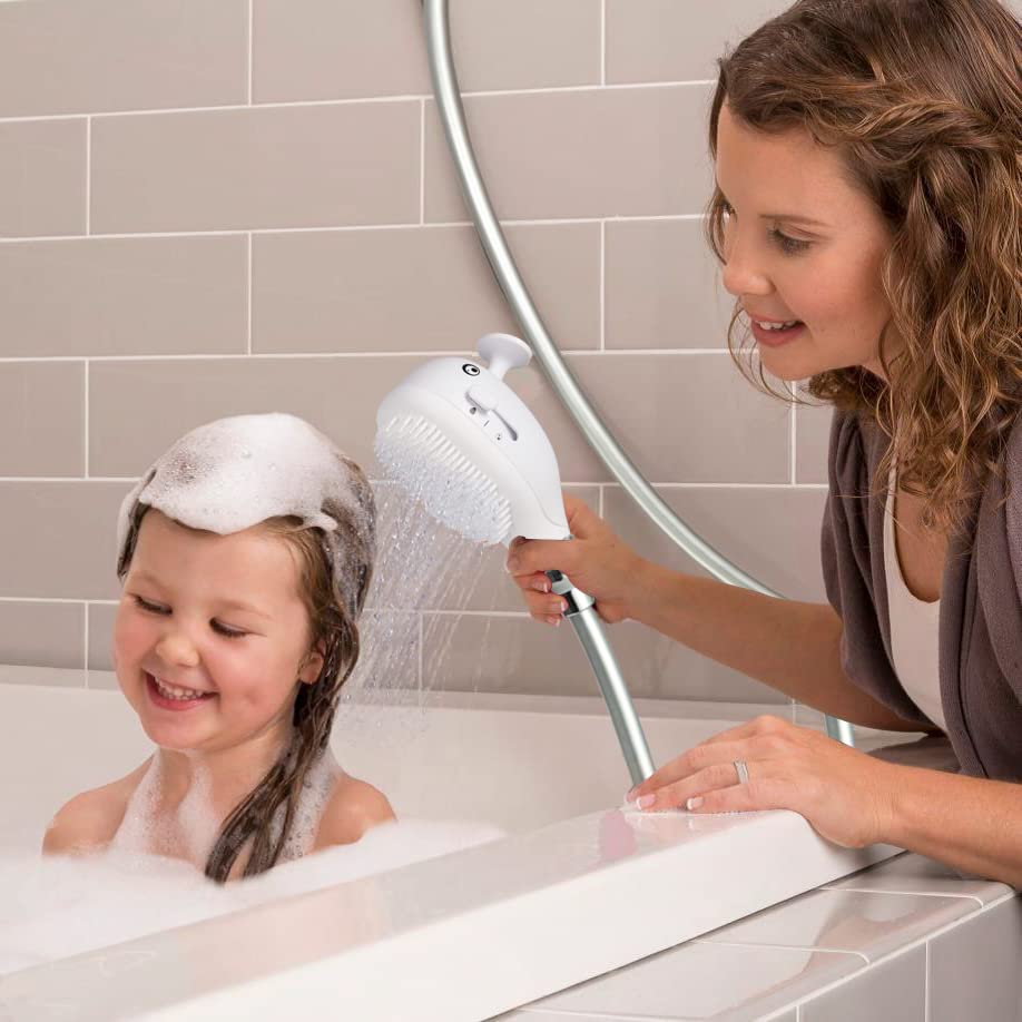 Bebek Banyo Duş Başlığı Tek Duş Başlığı Köpekbalığı Banyo Püskürtücü ile Çocuklar için Yumuşak Silikon Fırça Beyaz Renk