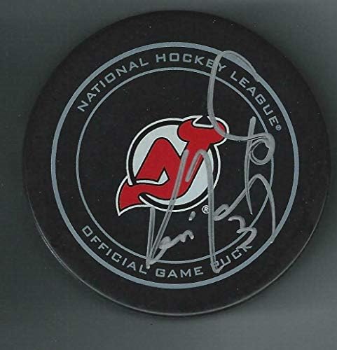 Ken Daneyko, New Jersey Devils Resmi Oyun Diskini İmzaladı-İmzalı NHL Diskleri