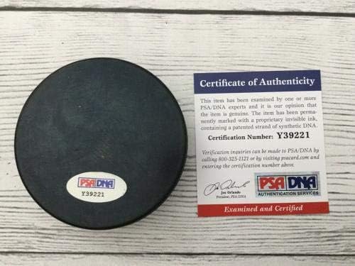 Justin Faulk İmzalı ABD Takımı Hokey Diski İmzaladı PSA / DNA COA a-İmzalı NHL Diskleri